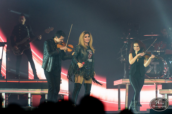ShaniaTwain-HylanPhotography-PPLCenter-CatCountry-WLEV-205356.jpg