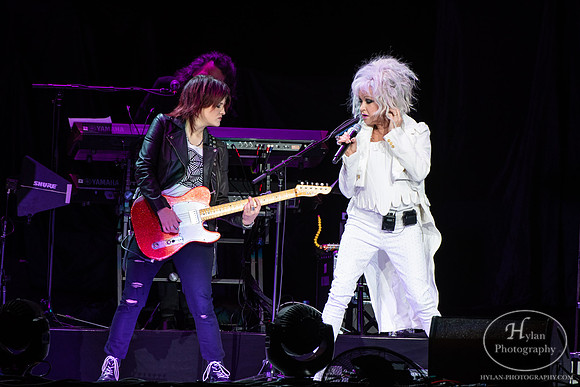 CyndiLauper-HylanPhotography-PPLCenter-WLEV-194152.jpg