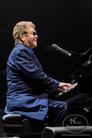 EltonJohn-HylanPhotography-PPLCenter-WLEV-200406.jpg