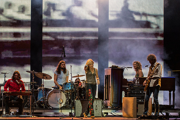 Sheryl-Crow-Hylan-Musikfest-2014-20.jpg