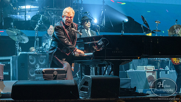 EltonJohn--FarewellYellowBrickRoad-HylanPhotography-PPLCenter-WLEV-6.jpg