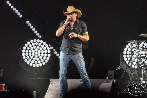 JasonAldean-HylanPhotography-PPLCenter-CatCountry-01-4.jpg