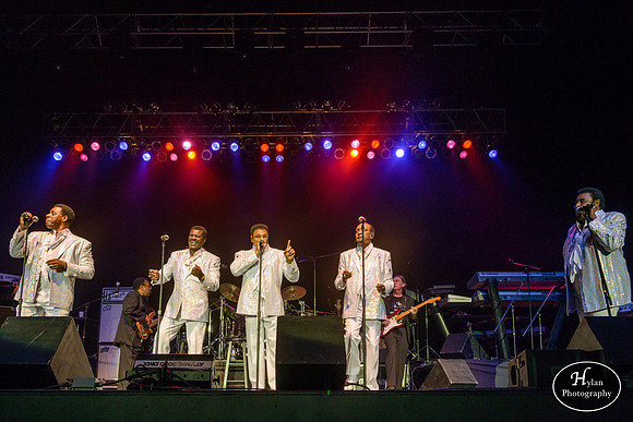 TemptaionsReview_ft_DennisEdwards-HylanPhotography-SandsBethlehemEventCenter-WLEV-201244.jpg