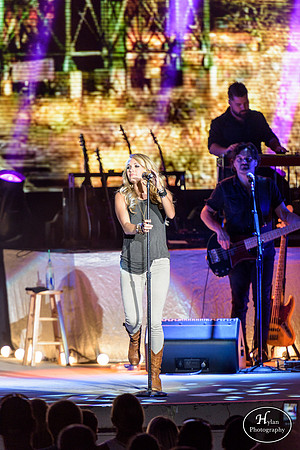 Carrie Underwood