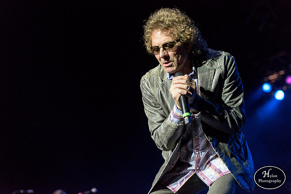 Starship featuring Mickey Thomas