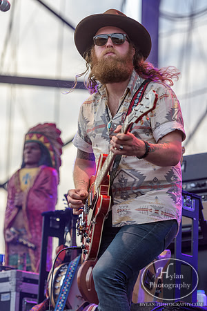 BrothersOsborne-HylanPhotography-AllentownFair2016-CatCountry-02-2.jpg