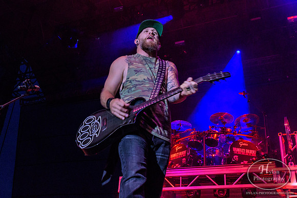 BrantleyGilbert-HylanPhotography-Musikfest2018-CatCountry-202846.jpg