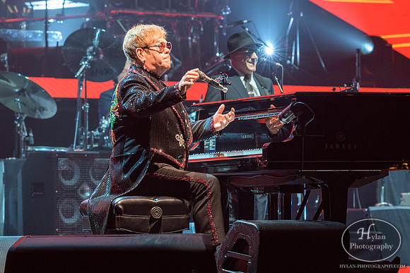 EltonJohn--FarewellYellowBrickRoad-HylanPhotography-PPLCenter-WLEV-200615.jpg
