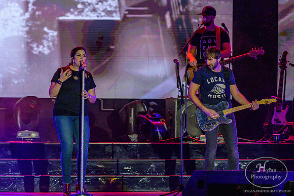 LadyAntebellum-HylanPhotography-Musifest2019-CatCountry96-3-5.jpg