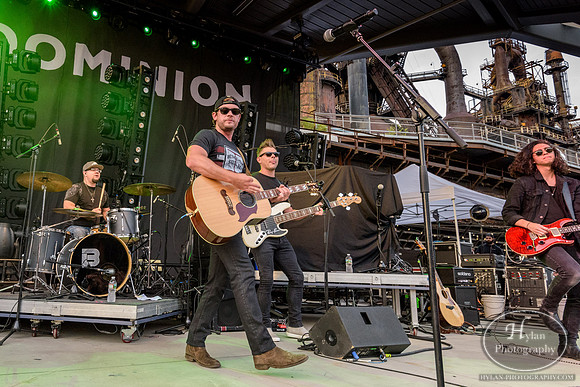 BrandonLay-HylanPhotography-SteelStacks-CatCountry-190542.jpg