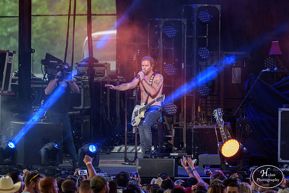 CanaanSmith-HylanPhotography-PavilionAtMontage-CatCountry-01-10.jpg