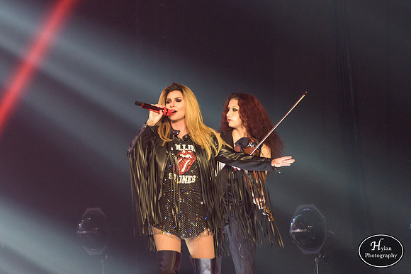 ShaniaTwain-HylanPhotography-PPLCenter-CatCountry-WLEV-01-11.jpg