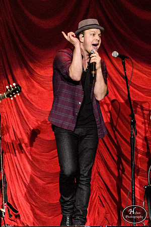 GavinDeGraw-HylanPhotography-PPLCenter-CatCountry-WLEV-194044.jpg