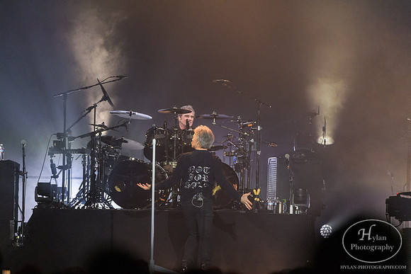 BonJovi-HylanPhotography-PPLCenter-WLEV-2-3.jpg