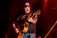 AaronLewis-HylanPhotography-SandsEventCenter-WLEV-2-2.jpg