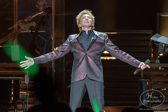 BarryManilow-HylanPhotography-PPLCenter-WLEV-195548.jpg