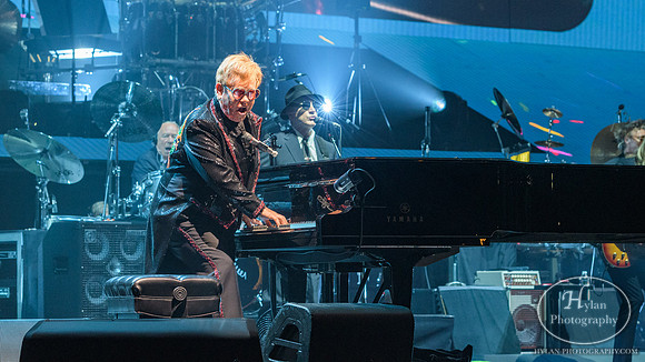 EltonJohn--FarewellYellowBrickRoad-HylanPhotography-PPLCenter-WLEV-3-5.jpg