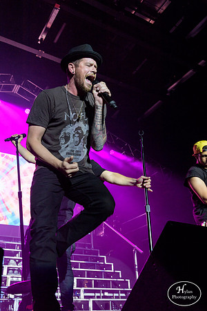 MY2KTour-O-Town-HylanPhotography-SandsBethlehemEventCenter-WLEV-01.jpg