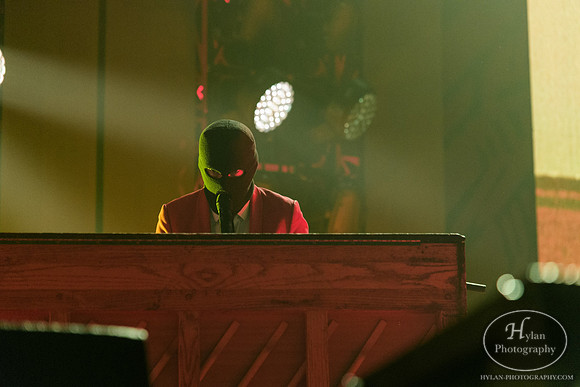 TwentyOnePilots-HylanPhotography-PPLCenter-WLEV-01-9.jpg