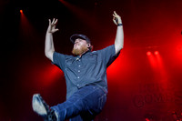 LukeCombs-HylanPhotography-SandsEventCenter-CatCountry96-2-7.jpg