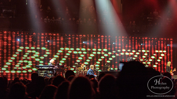 EltonJohn-HylanPhotography-PPLCenter-WLEV-201700.jpg