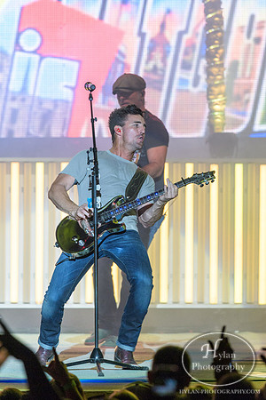JakeOwen-HylanPhotography-AllentownFair2016-CatCountry-04-2.jpg