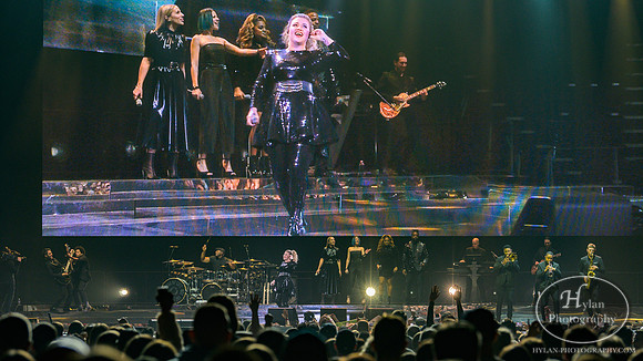 KellyClarkson-HylanPhotography-PPLCenter-WLEV-2-4.jpg