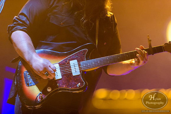 ChrisStapleton-HylanPhotography-AllentownFair2016-CatCountry-202246.jpg