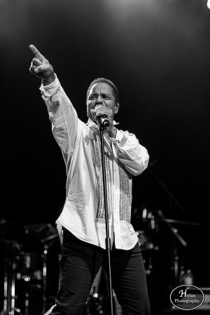 TheJacksons-HylanPhotography-SandsBethlehemEventCenter-WLEV-230728.jpg