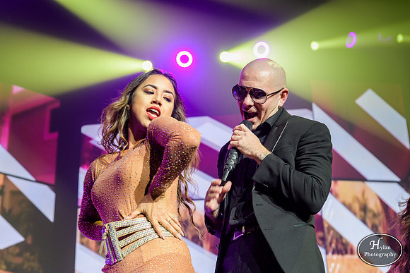 Pitbull-HylanPhotography-PPLCenter-WLEV-213440.jpg