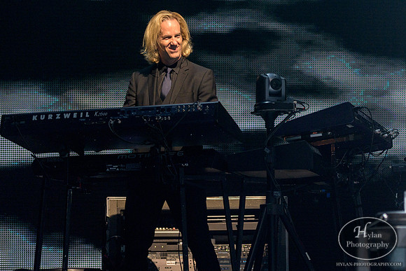 EltonJohn-HylanPhotography-PPLCenter-WLEV-200534.jpg