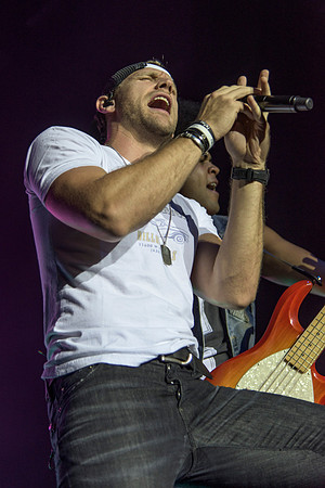 Chase-Rice-Hylan-Sands-Bethlehem-Event-Center-17.jpg