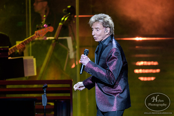 BarryManilow-HylanPhotography-PPLCenter-WLEV-194937.jpg