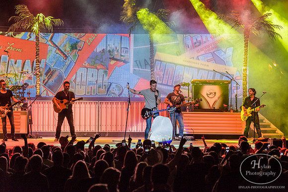 JakeOwen-HylanPhotography-AllentownFair2016-CatCountry-202804.jpg