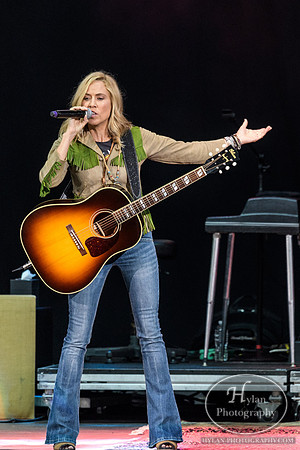 Outlaw Music Festival-HylanPhotography-PavilionatMontageMountain-CatCountry-02-3.jpg
