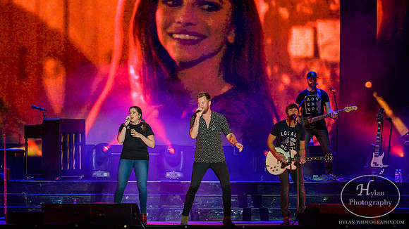 LadyAntebellum-HylanPhotography-Musifest2019-CatCountry96-203055.jpg