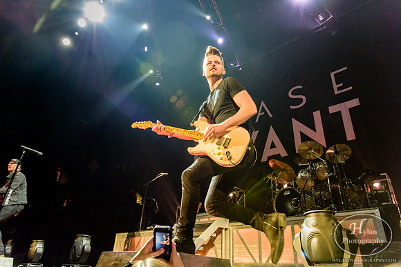 ChaseBryant-HylanPhotography-MoheganSunArena-CatCountry-201058.jpg