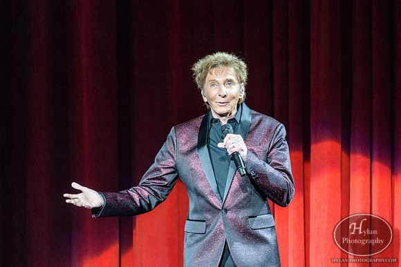 BarryManilow-HylanPhotography-PPLCenter-WLEV-195047.jpg