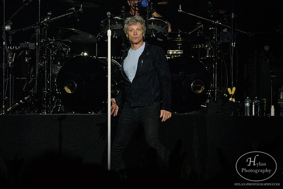 BonJovi-HylanPhotography-PPLCenter-WLEV-3-3.jpg