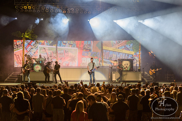 JakeOwen-HylanPhotography-AllentownFair2016-CatCountry-202628.jpg