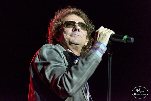 Starship featuring Mickey Thomas