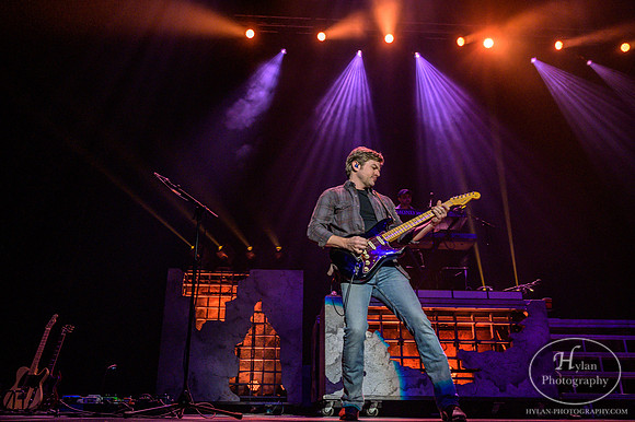 JustinMoore-HylanPhotography-MoheganPa-CatCountry96-204652.jpg