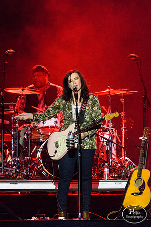 BrandyClark-HylanPhotography-SandsBethlehemEventCenter-CatCountry-03.jpg