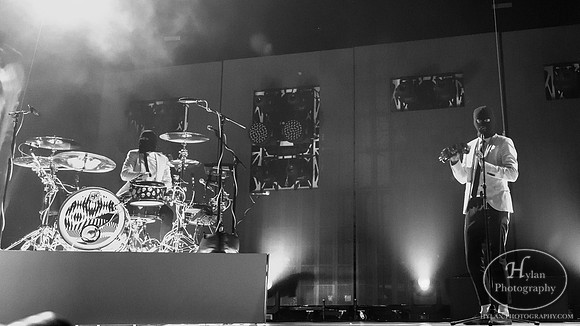 TwentyOnePilots-HylanPhotography-PPLCenter-WLEV-210616.jpg