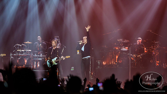 BonJovi-HylanPhotography-PPLCenter-WLEV-204102.jpg