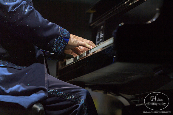 EltonJohn-HylanPhotography-PPLCenter-WLEV-01-3.jpg