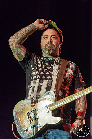 AaronLewis-HylanPhotography-SandsBethlehemEventCenter-CatCountry-211920.jpg