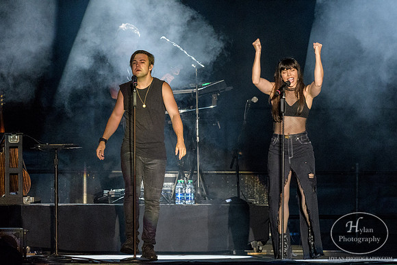 TheBandPerry-HylanPhotography-Musikfest2017-CatCountry-200821.jpg