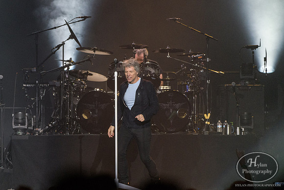 BonJovi-HylanPhotography-PPLCenter-WLEV-203650.jpg