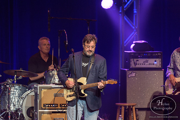 VinceGill-HylanPhotography-FMKirby-CatCountry96-194227.jpg